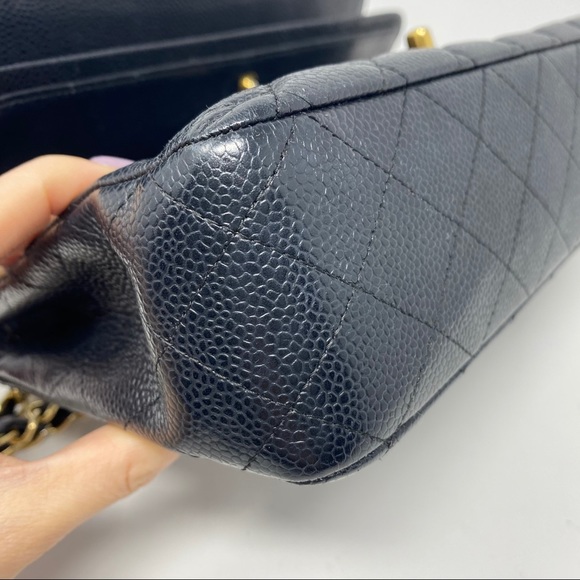 ✈️sold✈️CHANEL classic flap medium - Picture 4 of 15